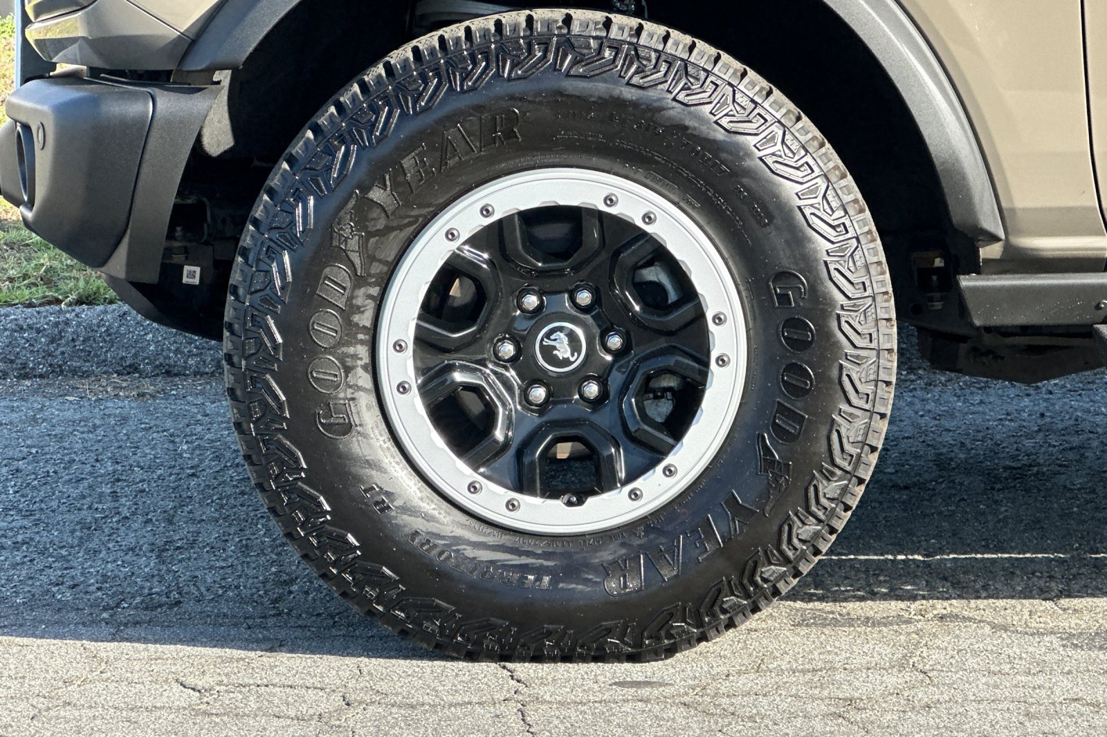 Used 2025 Ford Bronco Badlands AWD/4WD image 24