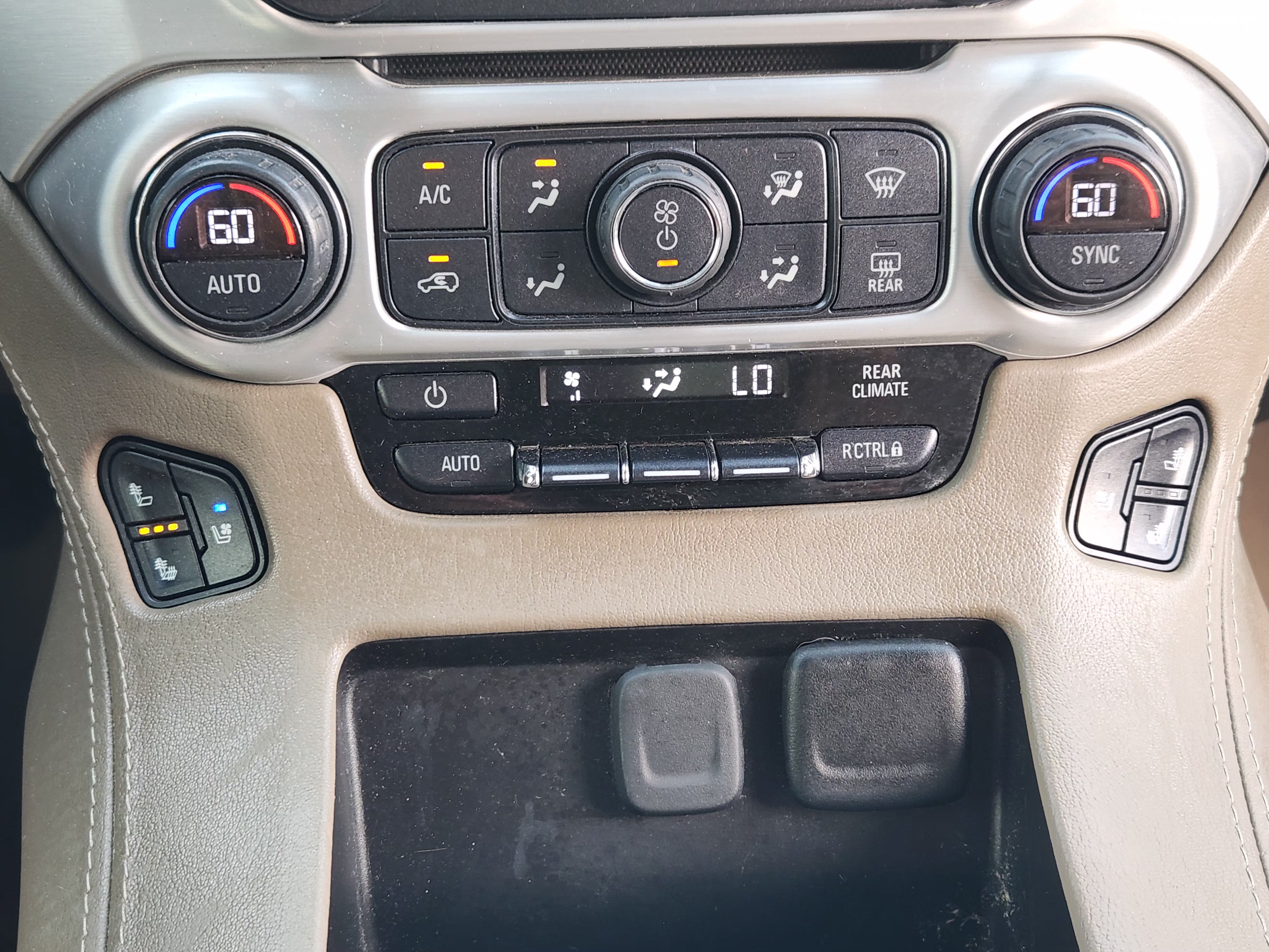 Used 2020 GMC Yukon SLT w/ Premium Edition RWD image 20