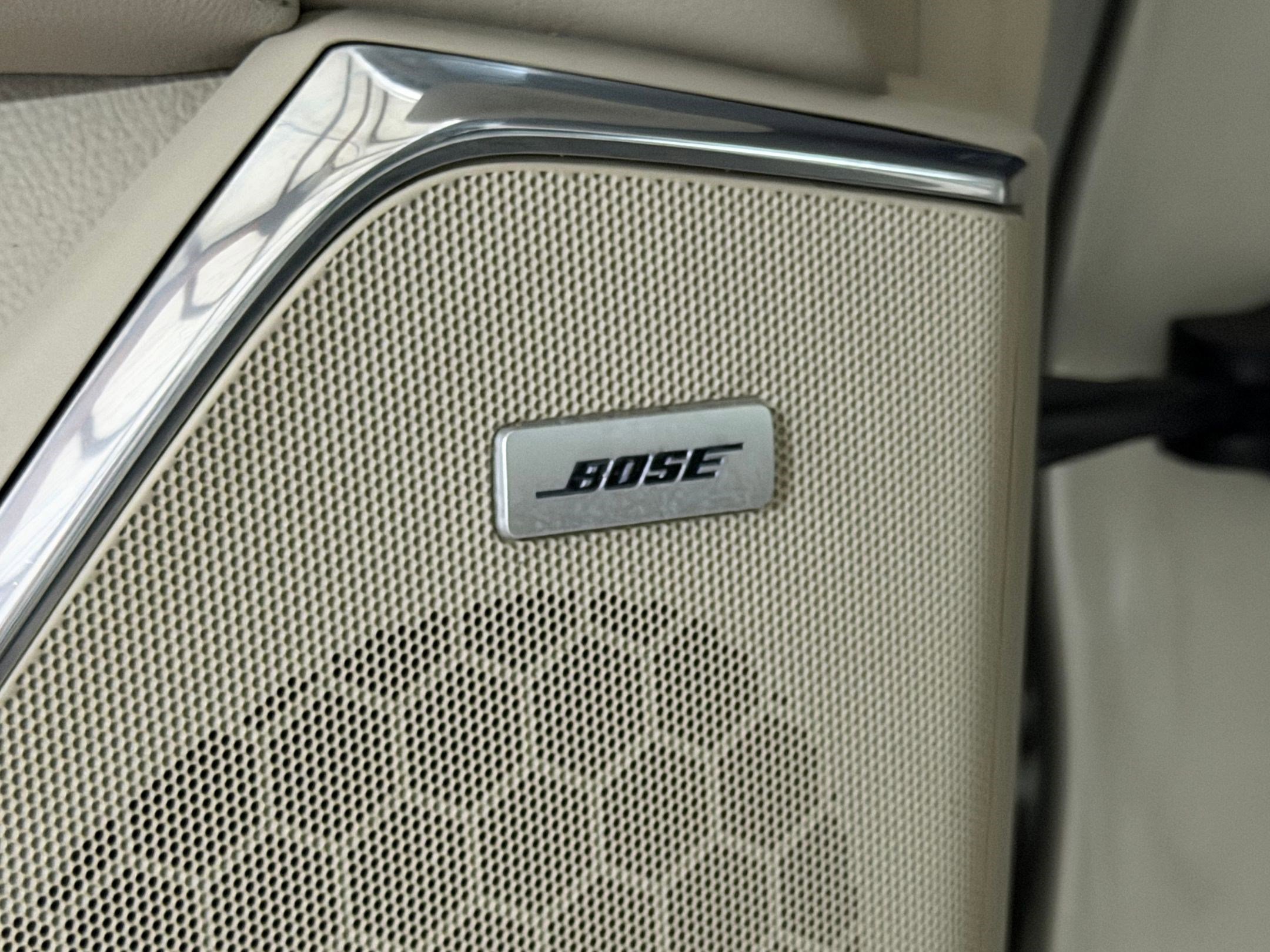 Used 2015 Cadillac Escalade Luxury AWD/4WD image 22