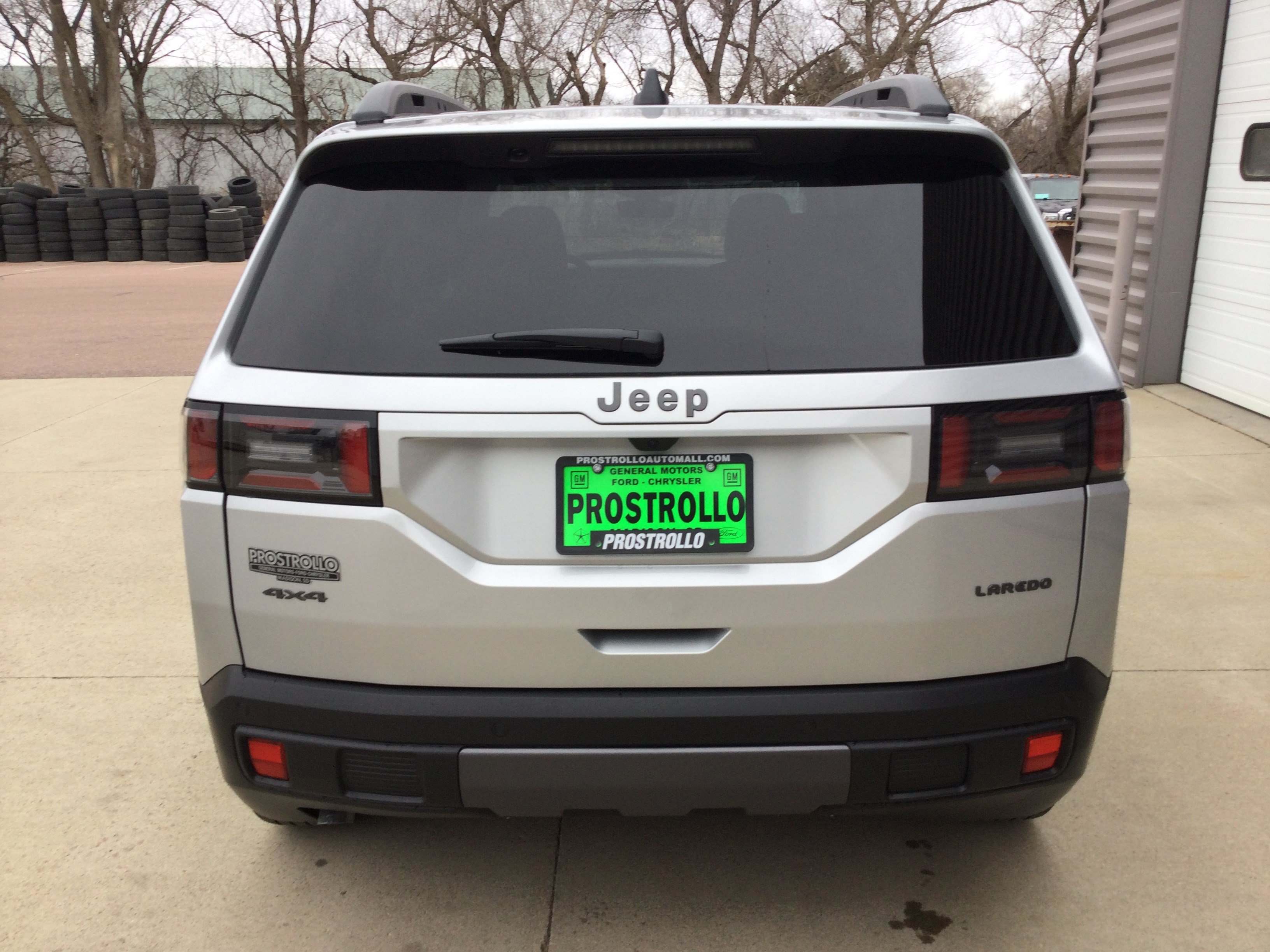 New 2026 Jeep Cherokee Laredo AWD/4WD image 4