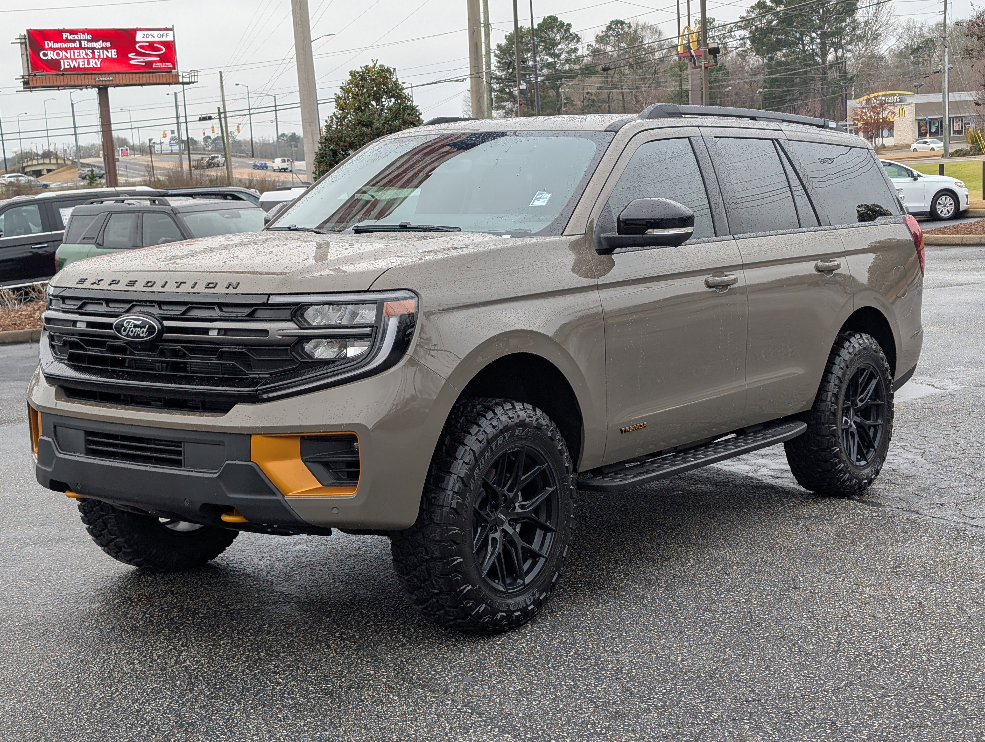 New 2026 Ford Expedition Tremor image 2