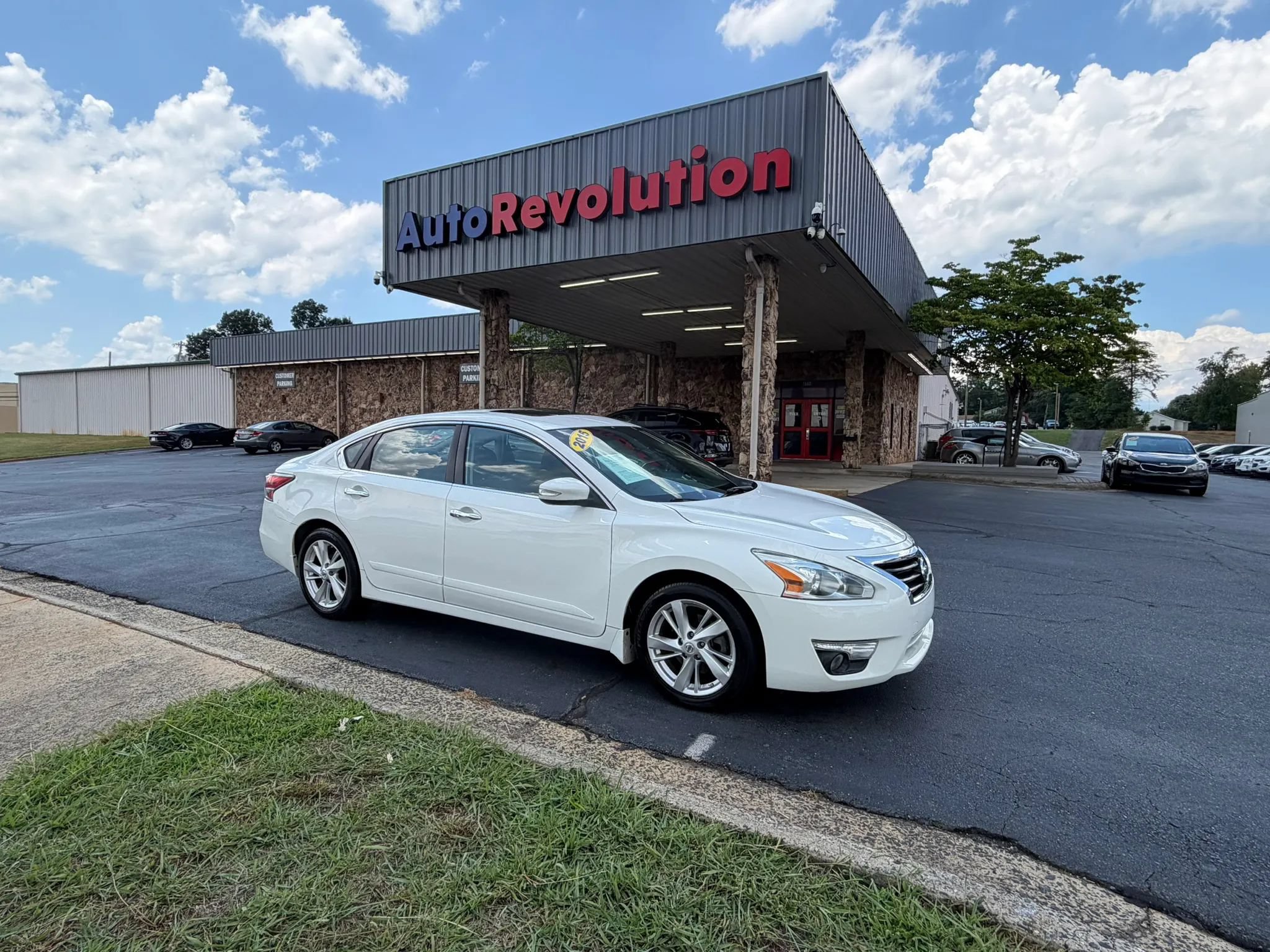 Used 2015 Nissan Altima 2.5 SV w/ Convenience Package