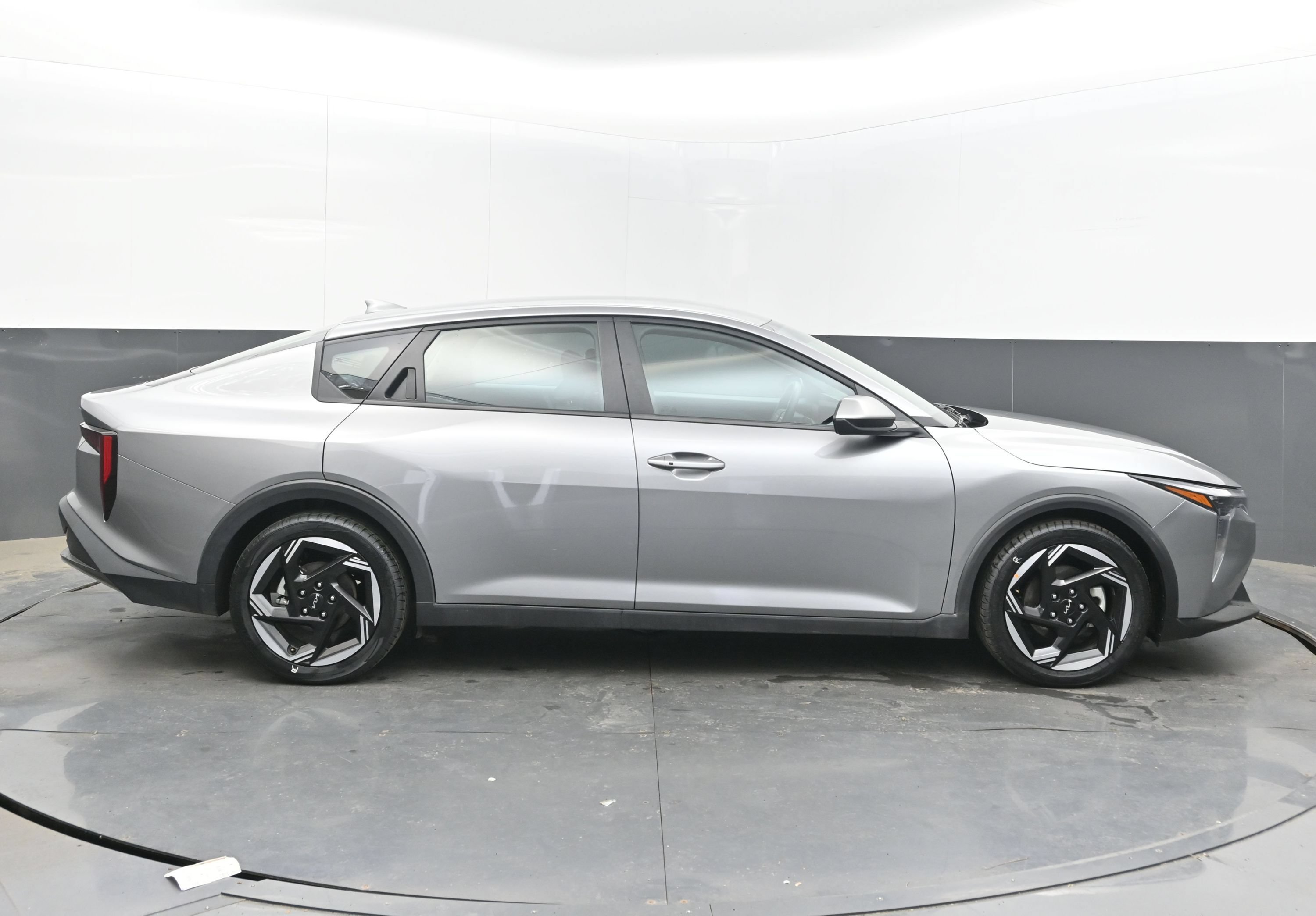 Used 2025 Kia K4 EX FWD image 8