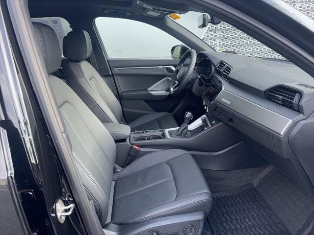 Certified 2025 Audi Q3 2.0T Premium Plus w/ Premium Plus Package AWD/4WD image 5