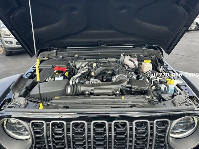 Used 2025 Jeep Gladiator Mojave w/ Convenience Group image 28