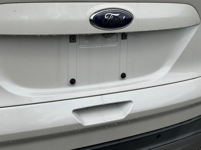 Used 2016 Ford Escape SE w/ SE Leather Comfort Package FWD image 15