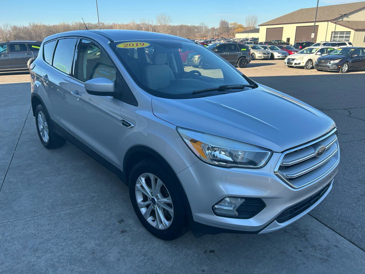 Used 2019 Ford Escape SE image 3