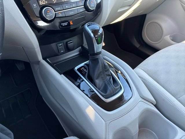 Used 2018 Nissan Rogue Sport SV w/ SV Technology Package AWD/4WD image 34