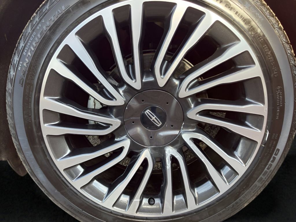 Used 2022 Lincoln Corsair Reserve w/ Elements Package image 10