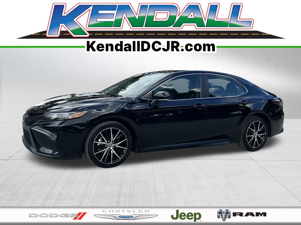 Used 2023 Toyota Camry SE