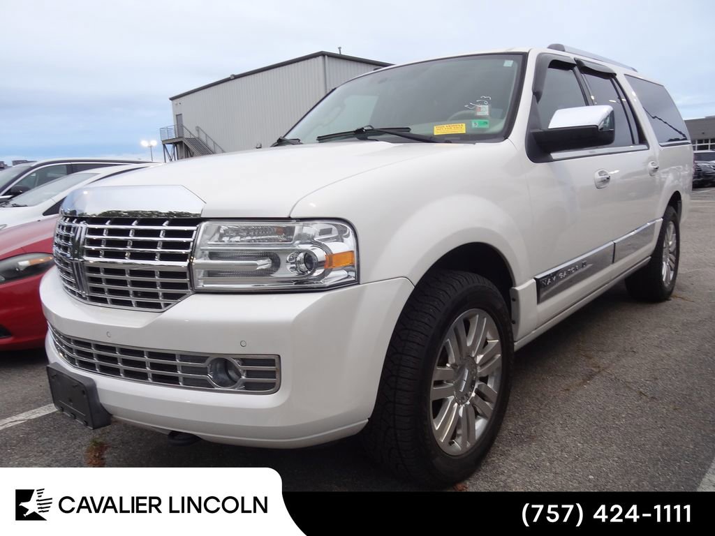 Used 2012 Lincoln Navigator L 2WD image 4
