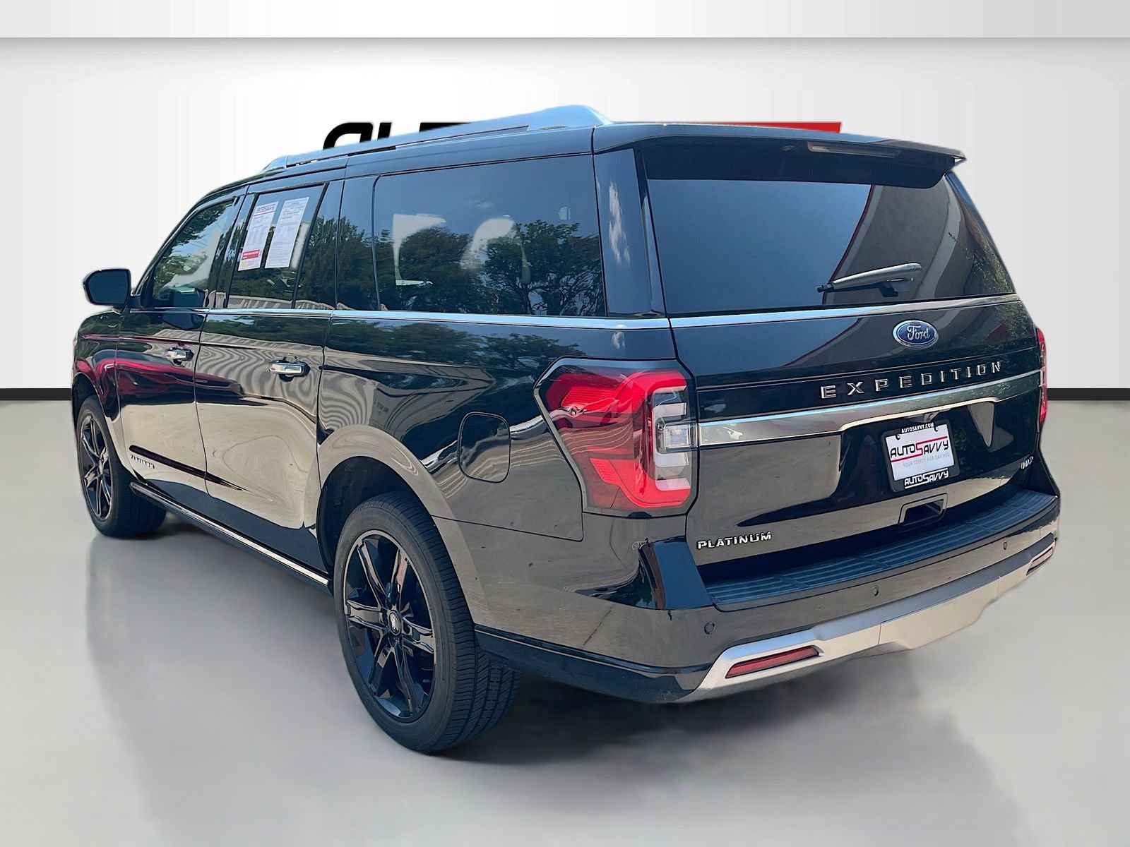 Used 2022 Ford Expedition Max Platinum AWD/4WD image 5