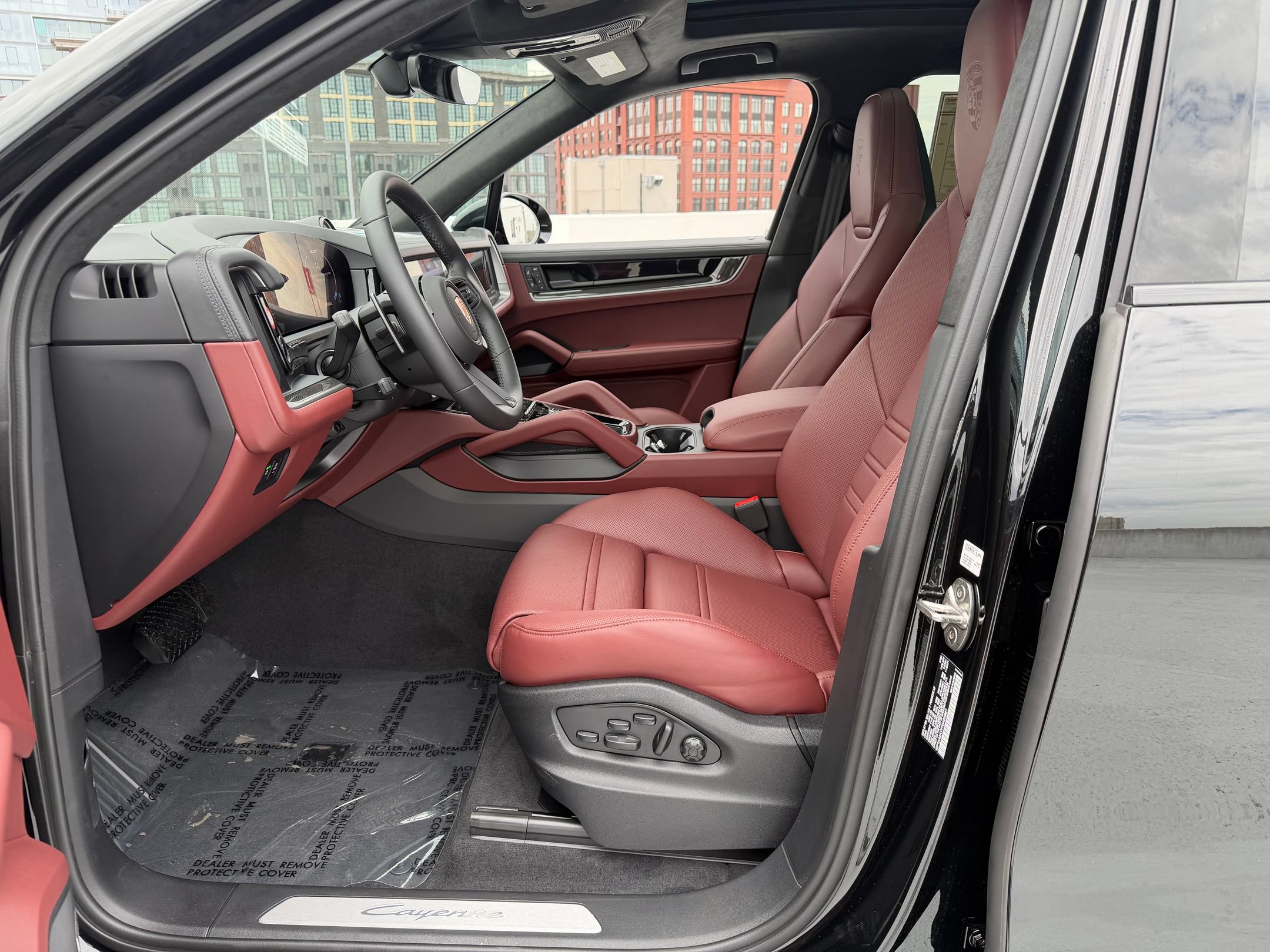 Certified 2026 Porsche Cayenne AWD/4WD image 24