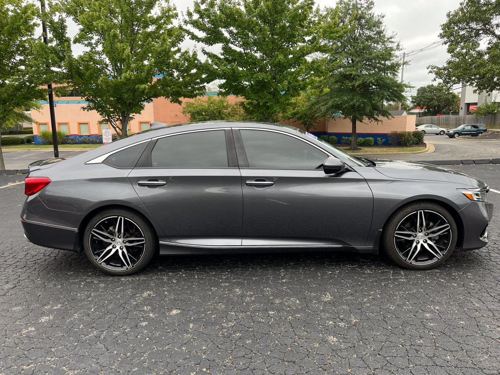 Used 2022 Honda Accord Touring image 4