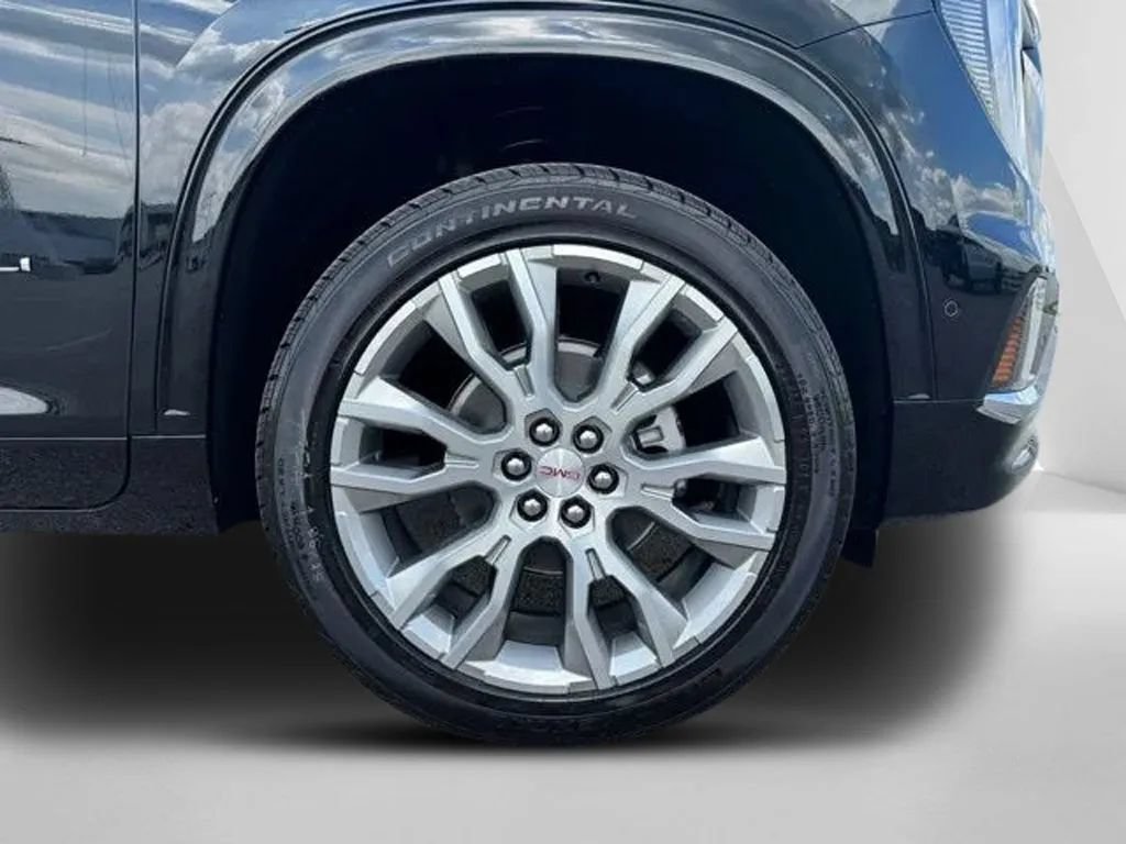 New 2026 GMC Acadia Denali w/ Super Cruise Package FWD image 33