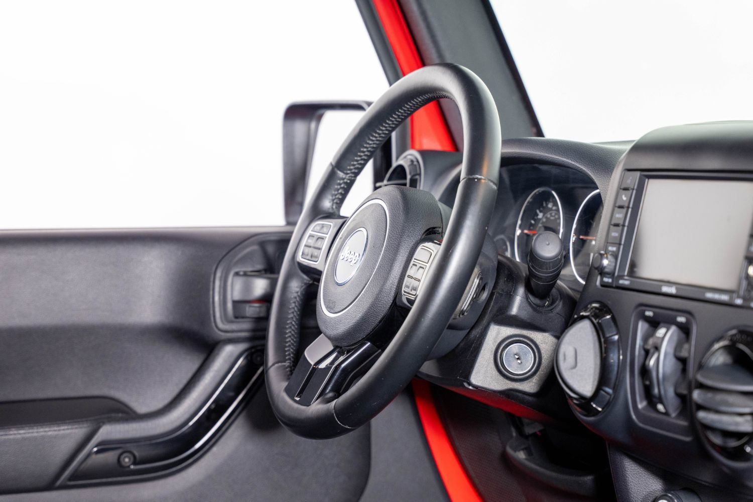 Used 2015 Jeep Wrangler Sahara image 24