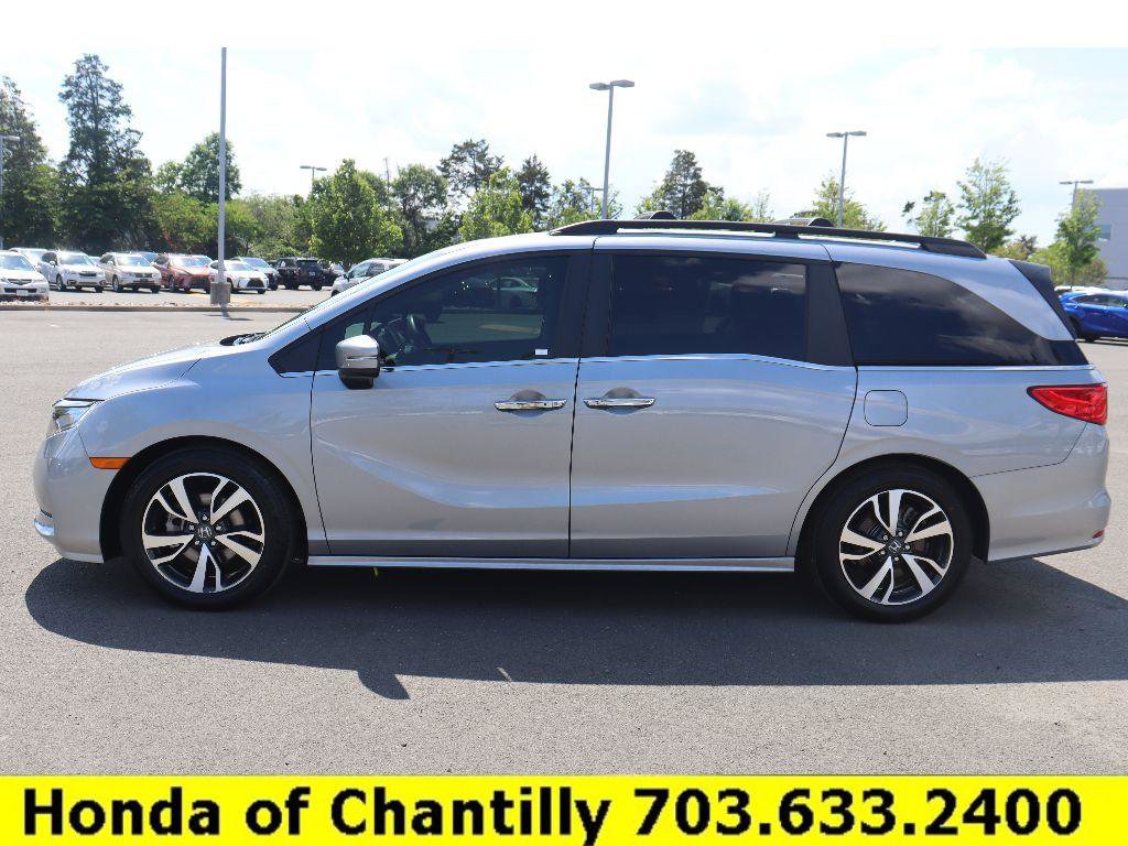 Certified 2024 Honda Odyssey Touring image 4