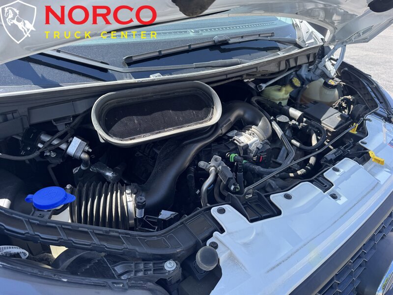 Used 2023 Ford Transit 250 Medium Roof AWD w/ Load Area Protection Package image 28