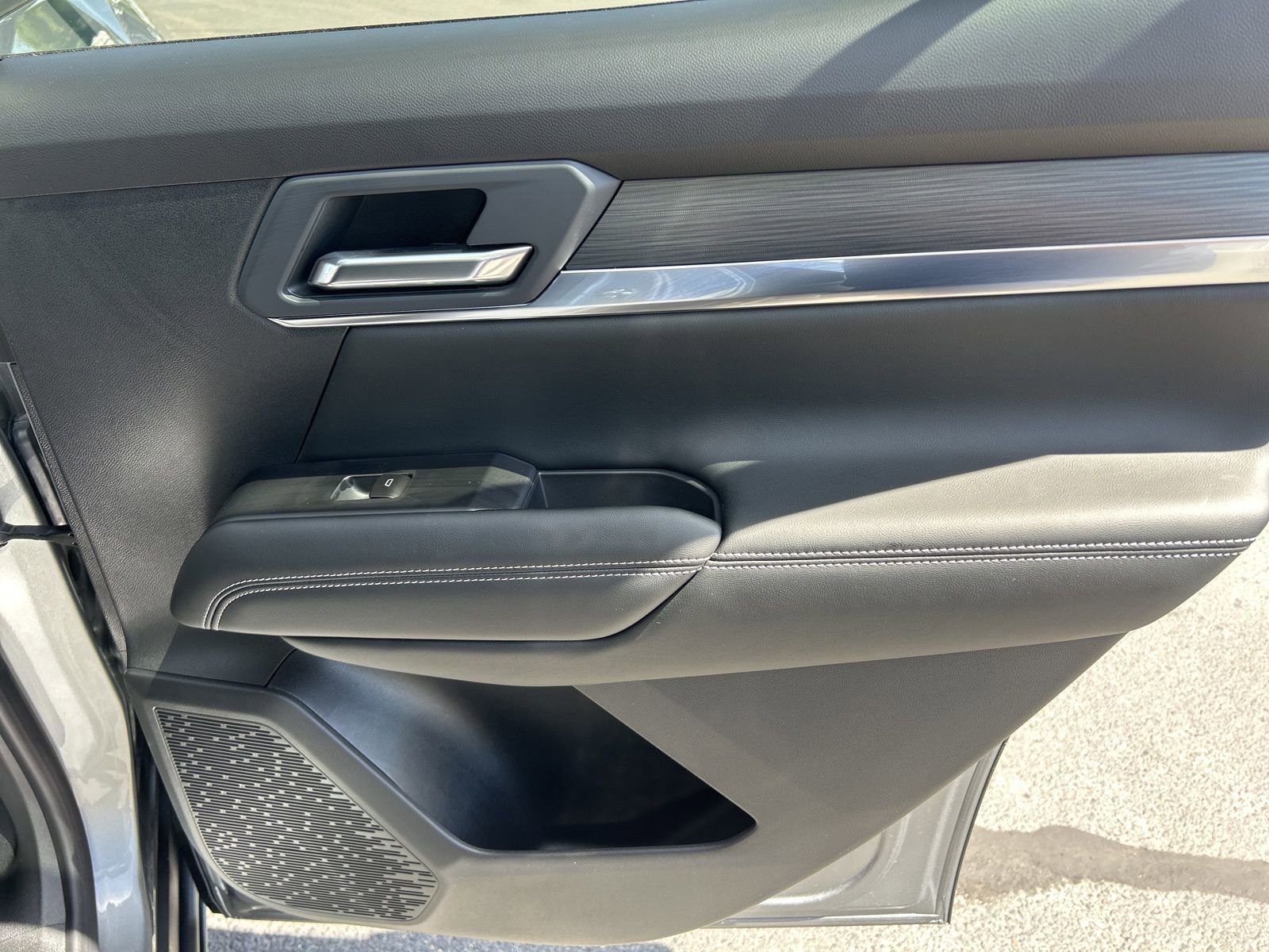 New 2026 GMC Terrain Elevation w/ Elevation Premium Package image 23