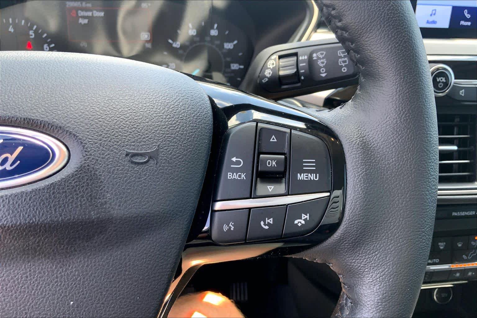 Used 2021 Ford Escape SE w/ Convenience Package AWD/4WD image 25