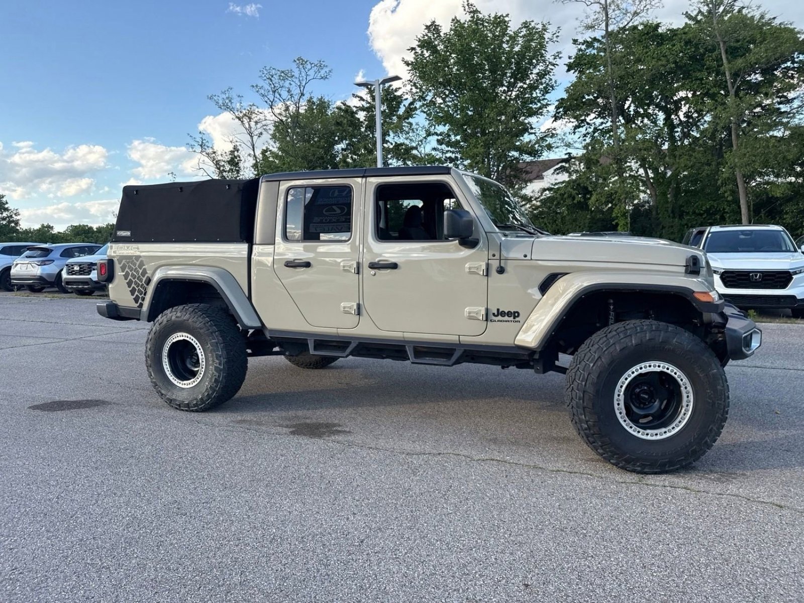 Used 2022 Jeep Gladiator Sport AWD/4WD image 28