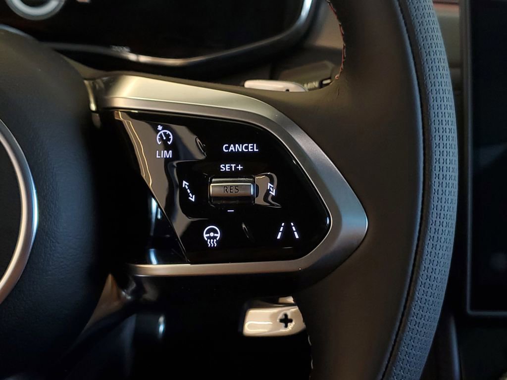 New 2026 Jaguar F-PACE SVR image 21