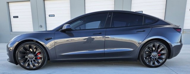 Used 2022 Tesla Model 3 Performance image 2