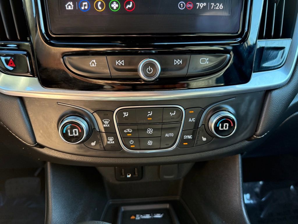 Used 2022 Chevrolet Traverse LT image 29