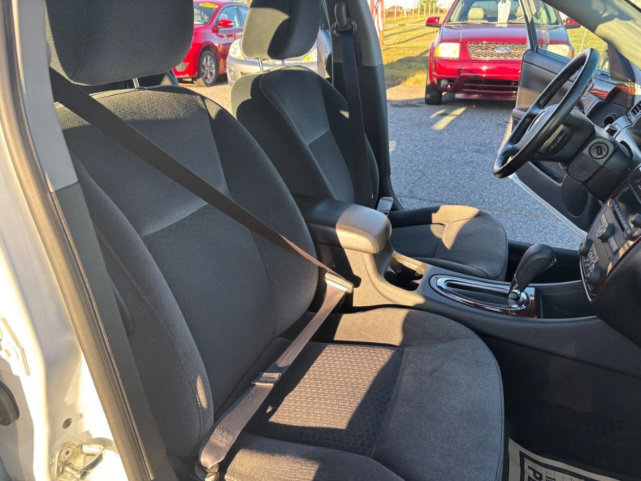 Used 2011 Chevrolet Impala LT image 18