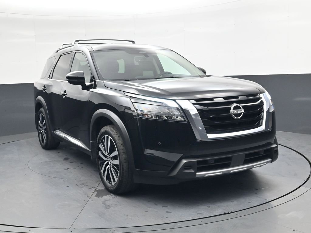Used 2025 Nissan Pathfinder Platinum