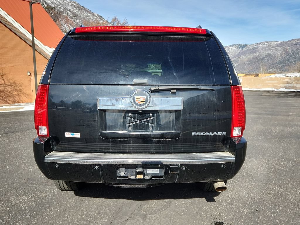 Used 2013 Cadillac Escalade Luxury AWD/4WD image 12
