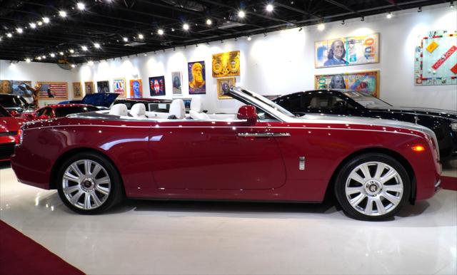 Used 2017 Rolls-Royce Dawn Standard image 18