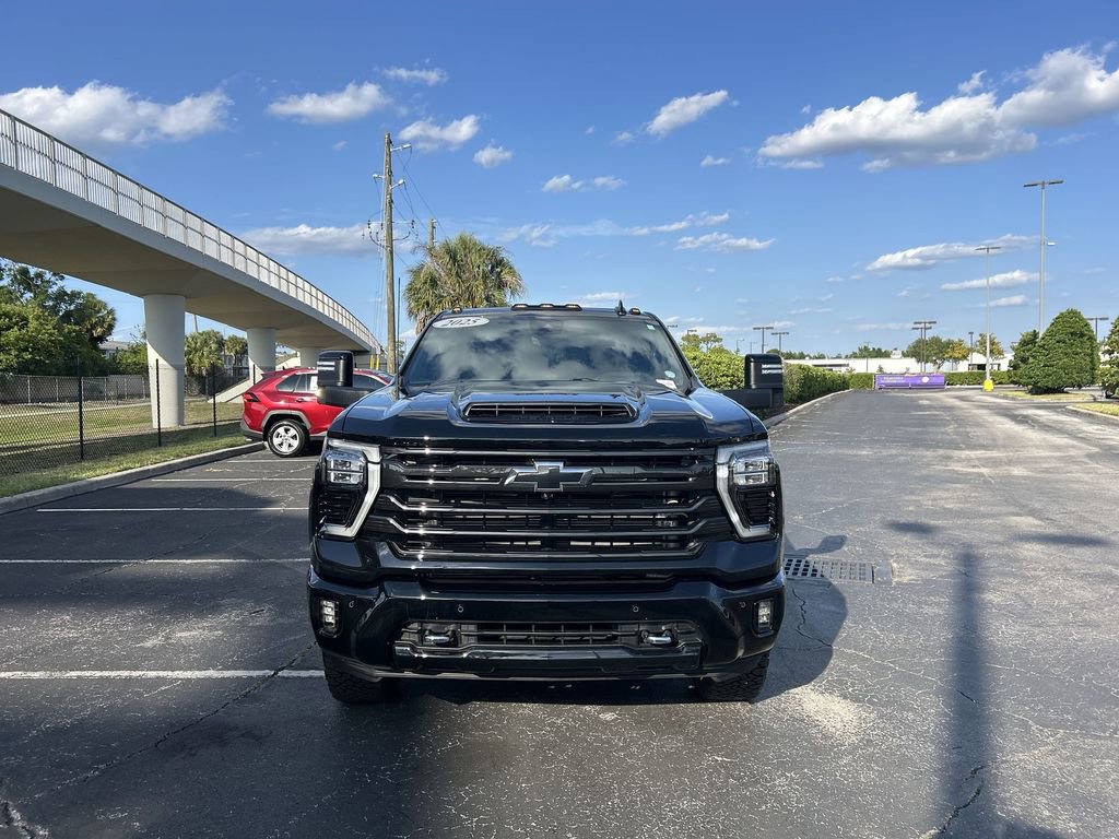 Used 2025 Chevrolet Silverado 2500 High Country w/ High Country Premium Package AWD/4WD image 19