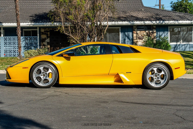 Used 2004 Lamborghini Murcielago Coupe image 3