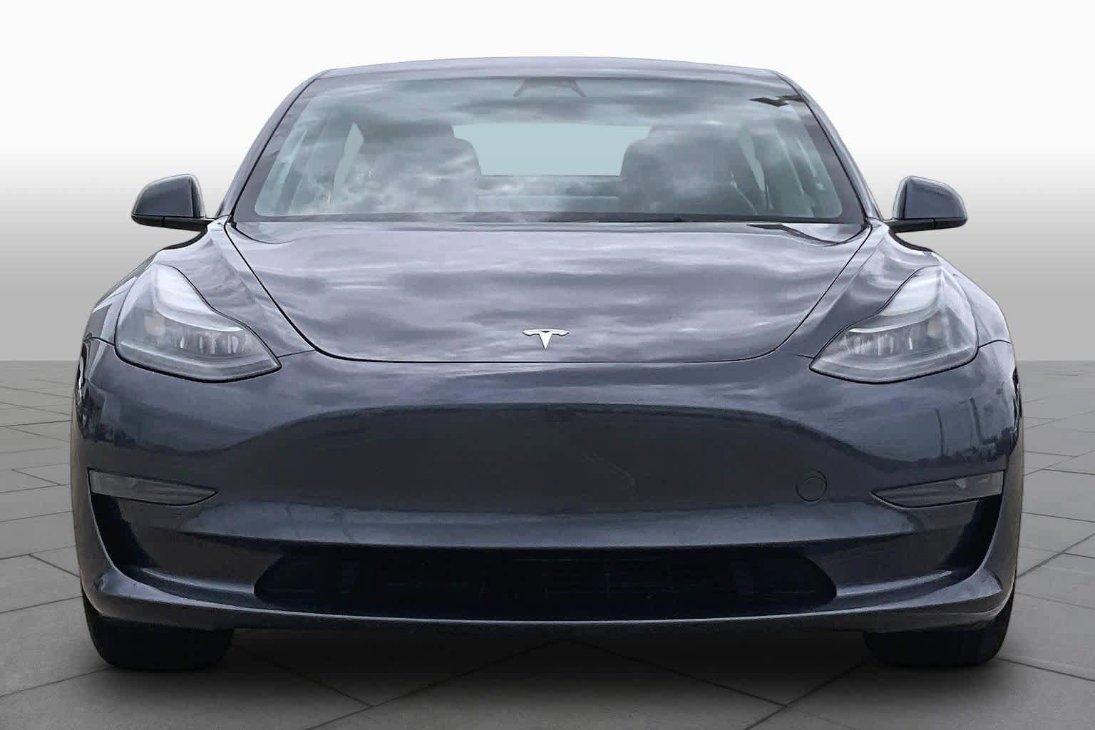 Used 2023 Tesla Model 3 Standard Range RWD image 3