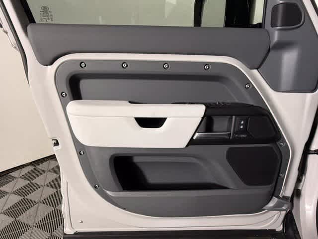 New 2026 Land Rover Defender 110 X AWD/4WD image 21