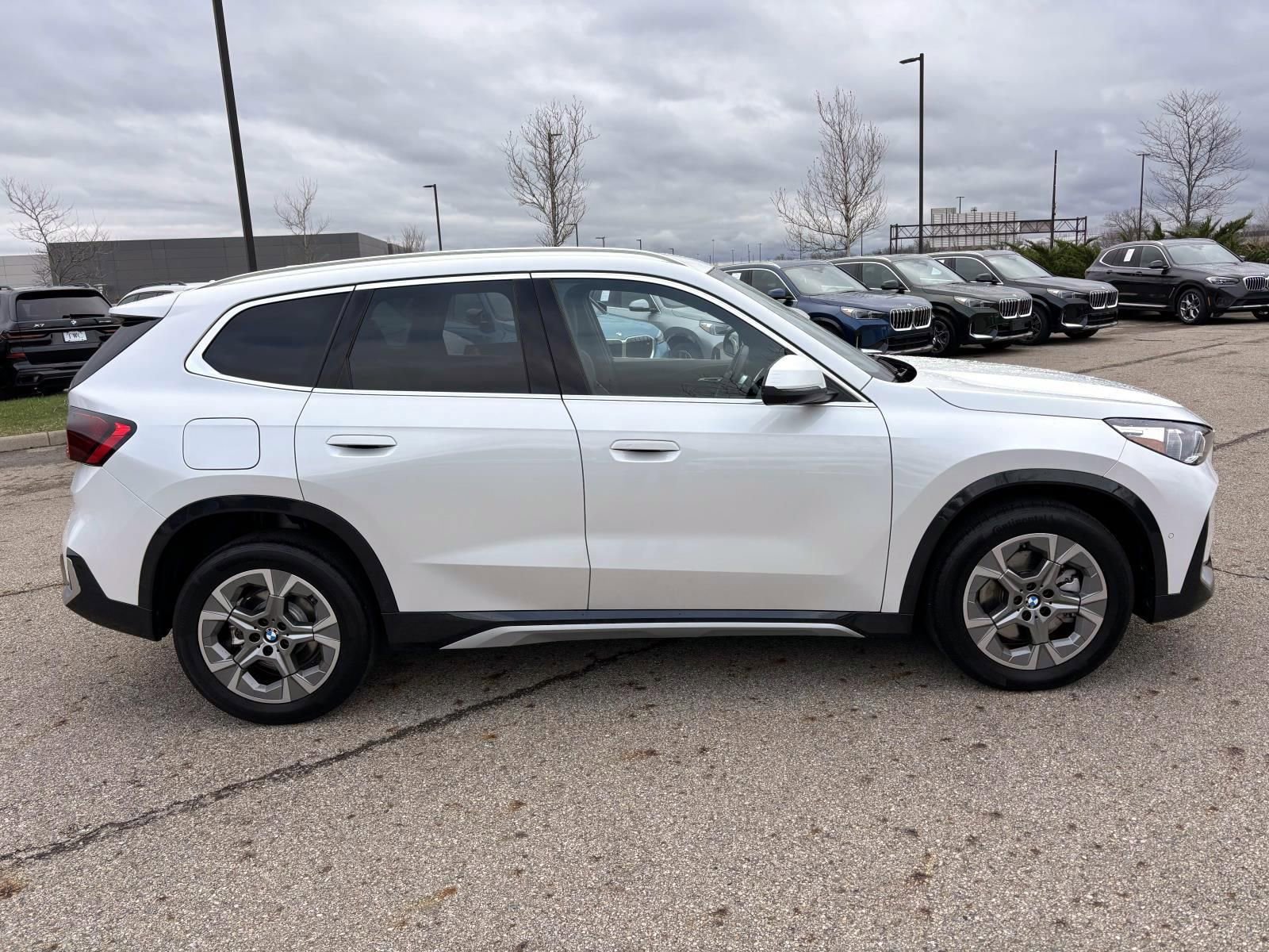 Used 2025 BMW X1 xDrive28i image 4