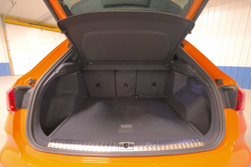 Used 2025 Audi Q3 2.0T Premium image 22