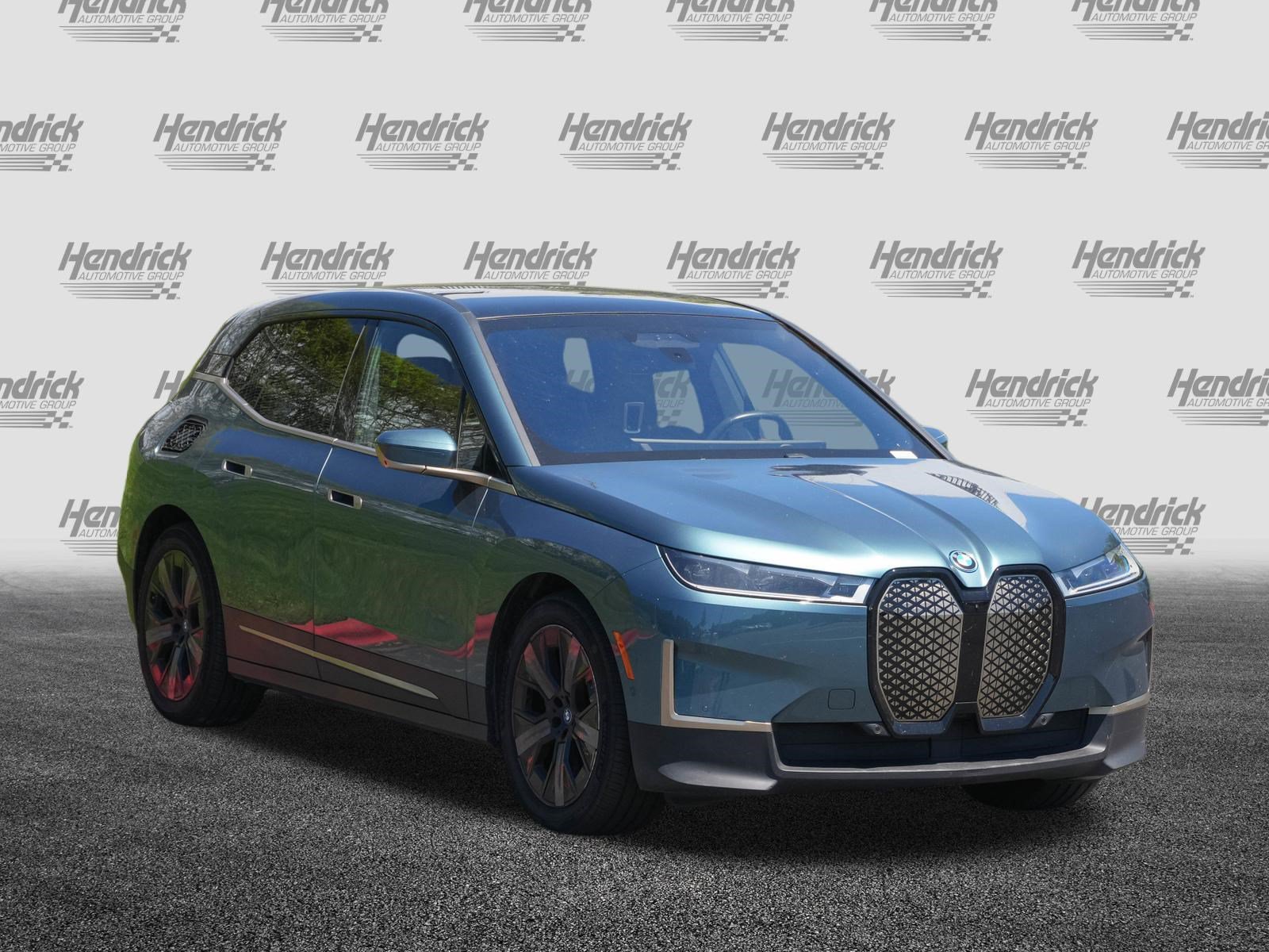 Certified 2023 BMW iX xDrive50 w/ Premium Package AWD/4WD image 2