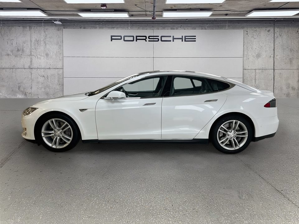 Used 2015 Tesla Model S 85D AWD/4WD image 2