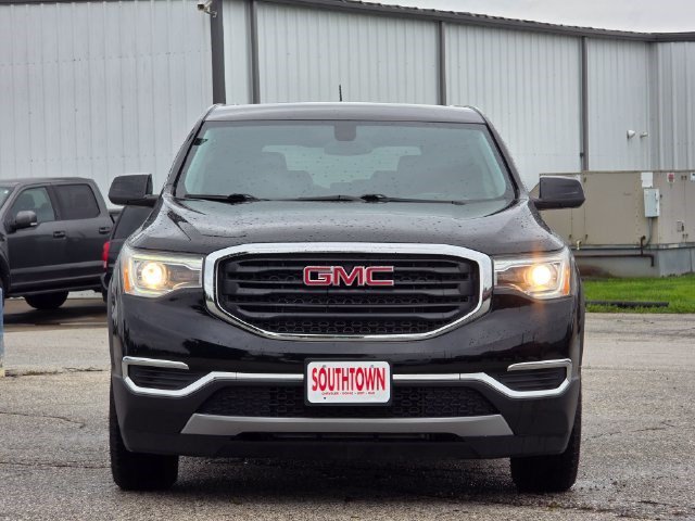 Used 2019 GMC Acadia SLE w/ LPO, Floor Liner Package AWD/4WD image 2