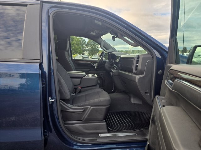 Used 2023 Chevrolet Silverado 1500 LT AWD/4WD image 17