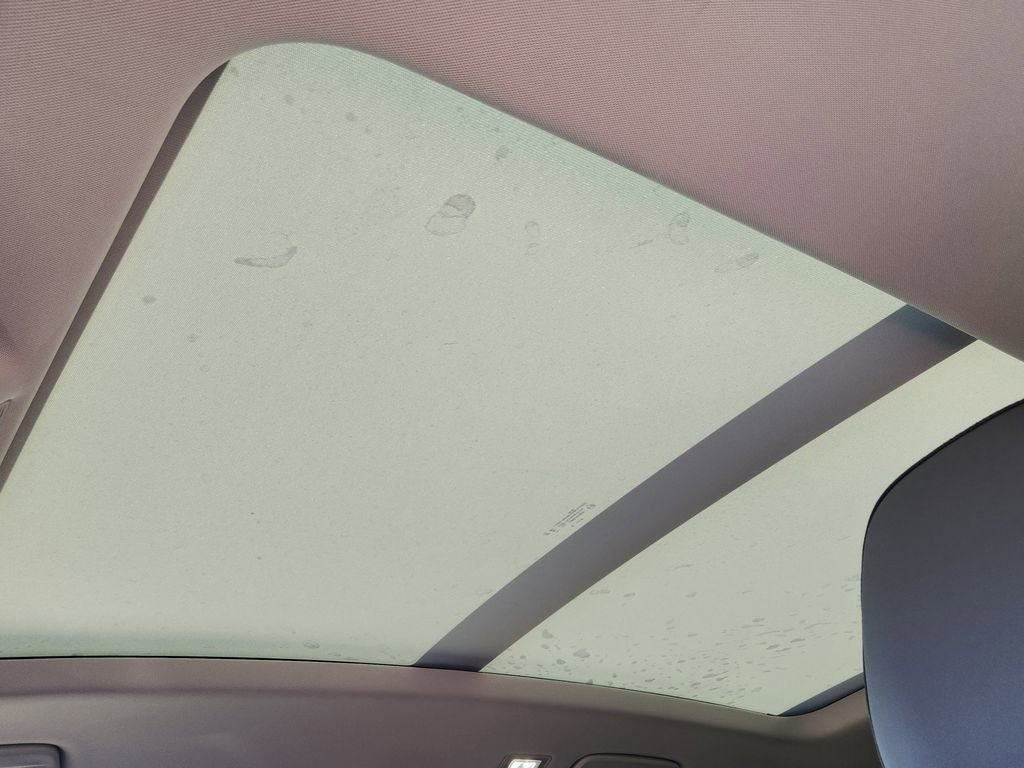 New 2025 Volkswagen Tiguan SE image 14