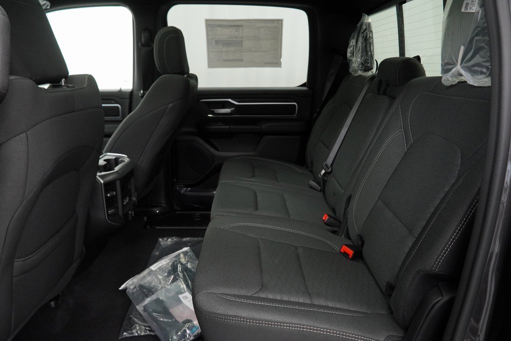 New 2026 RAM 1500 4x4 Crew Cab image 17
