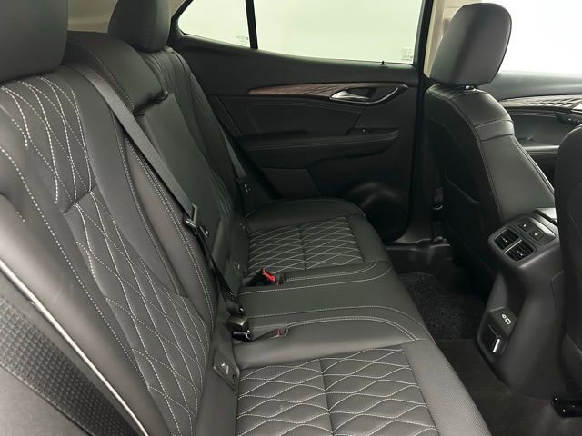 Used 2023 Buick Envision Avenir image 41