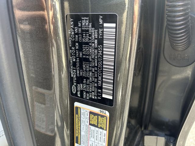 Used 2025 Genesis GV70 3.5T Sport w/ Sport Advanced Package image 39