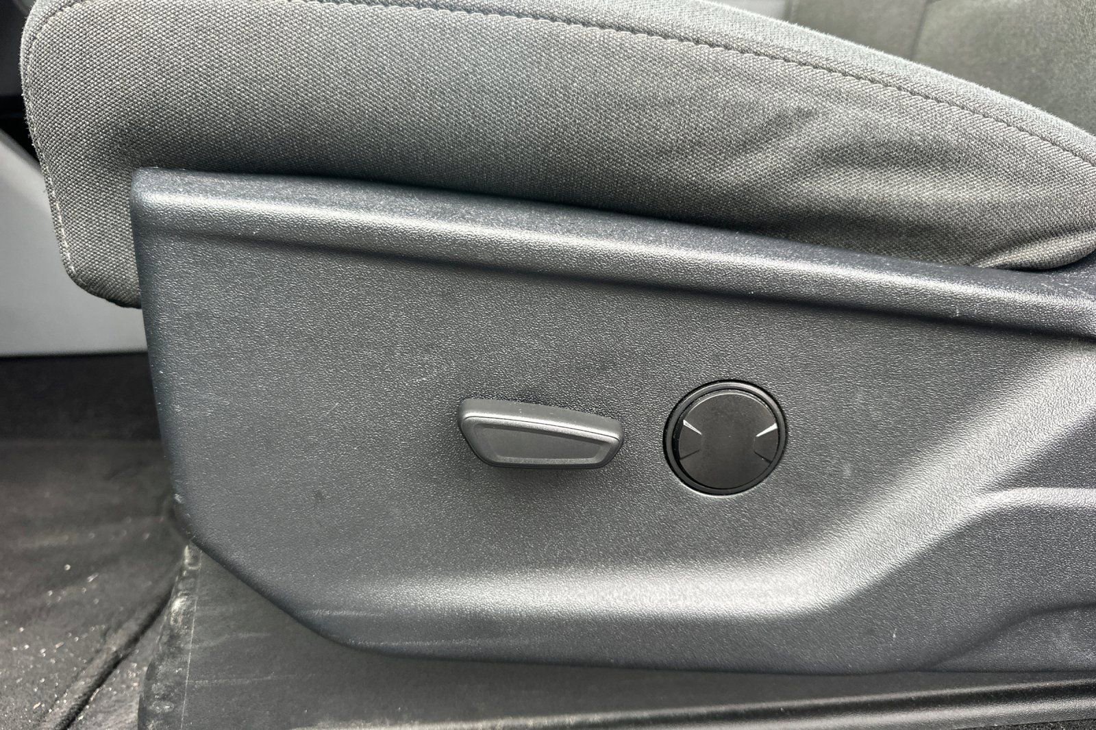 Used 2024 Ford F150 XLT w/ Mobile Office Package image 13