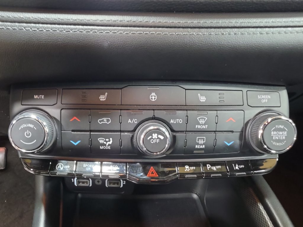 Used 2022 Dodge Durango GT AWD/4WD image 27