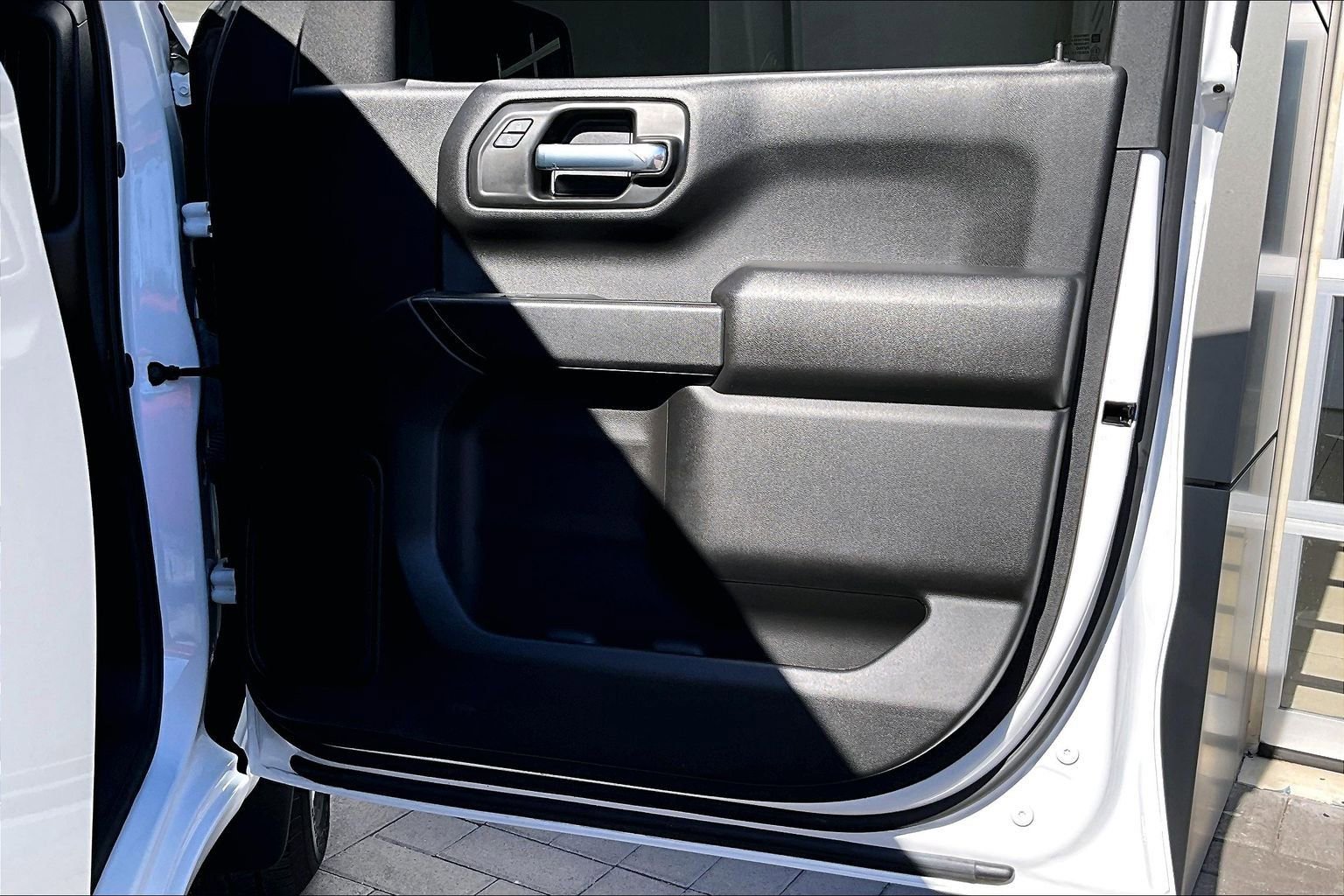 Used 2025 Chevrolet Silverado 1500 Custom w/ LPO, Dark Essentials Package image 24