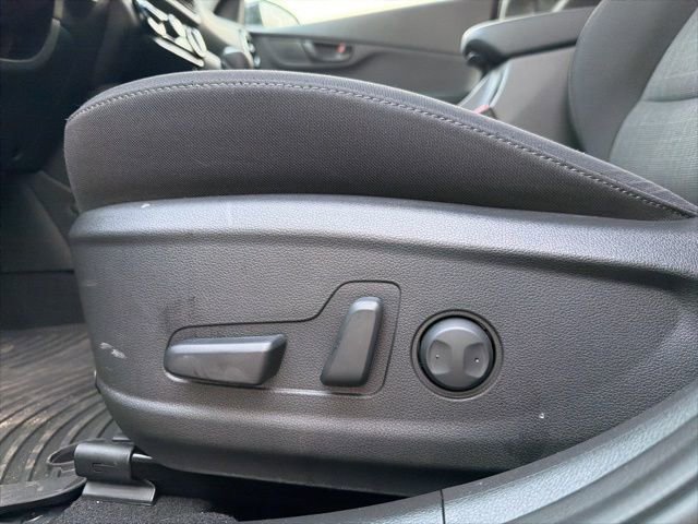 Used 2023 Hyundai Kona SEL w/ Cargo Package image 17